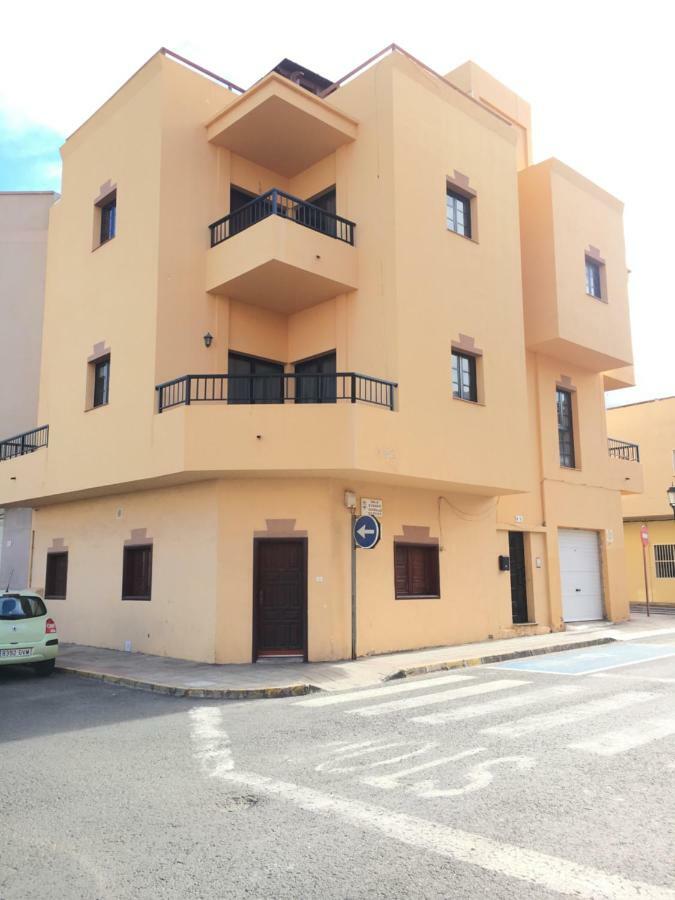 Calle Eusebio Carballo Estevez Corralejo Exterior photo
