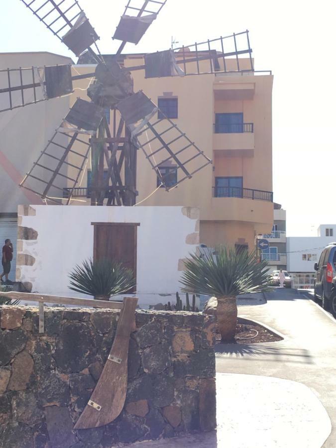 Calle Eusebio Carballo Estevez Corralejo Exterior photo